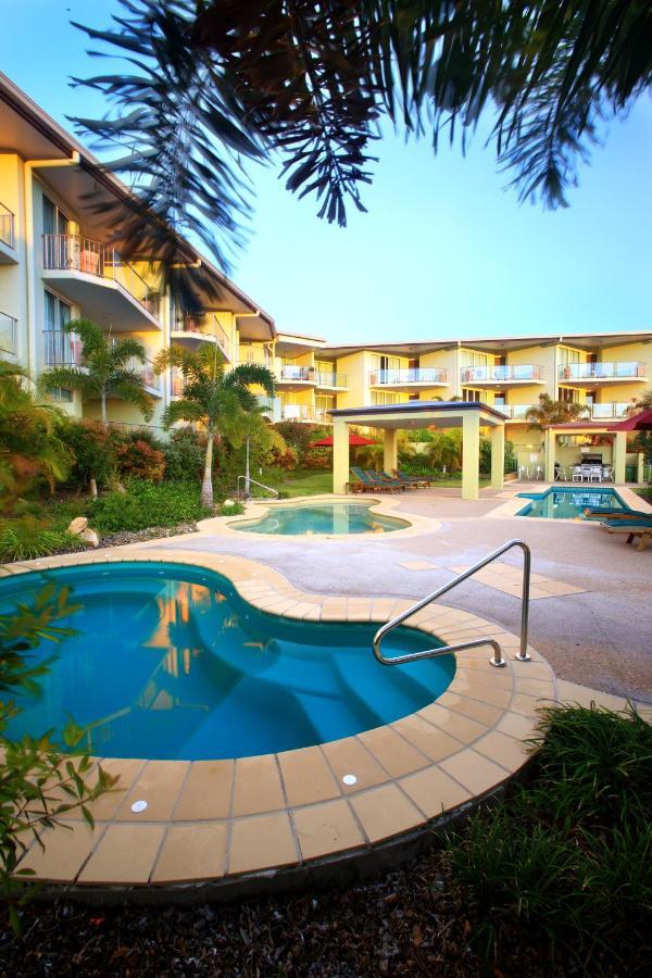 Caloundra Central Apartment Hotel Official מראה חיצוני תמונה