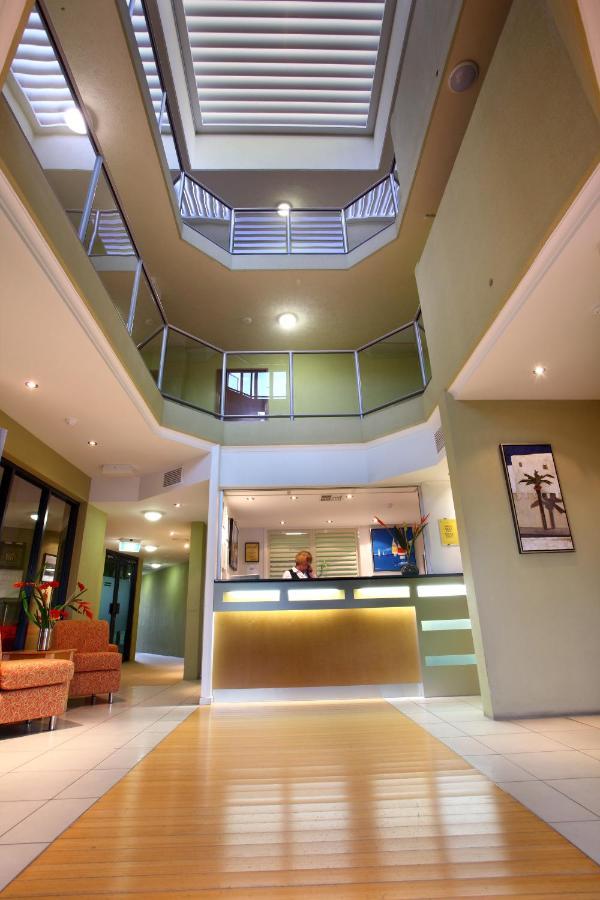 Caloundra Central Apartment Hotel Official מראה חיצוני תמונה
