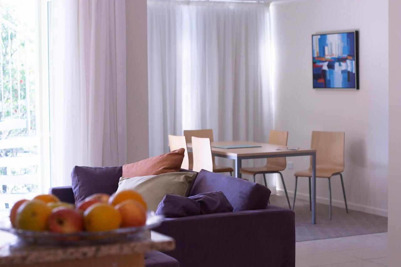 Caloundra Central Apartment Hotel Official מראה חיצוני תמונה