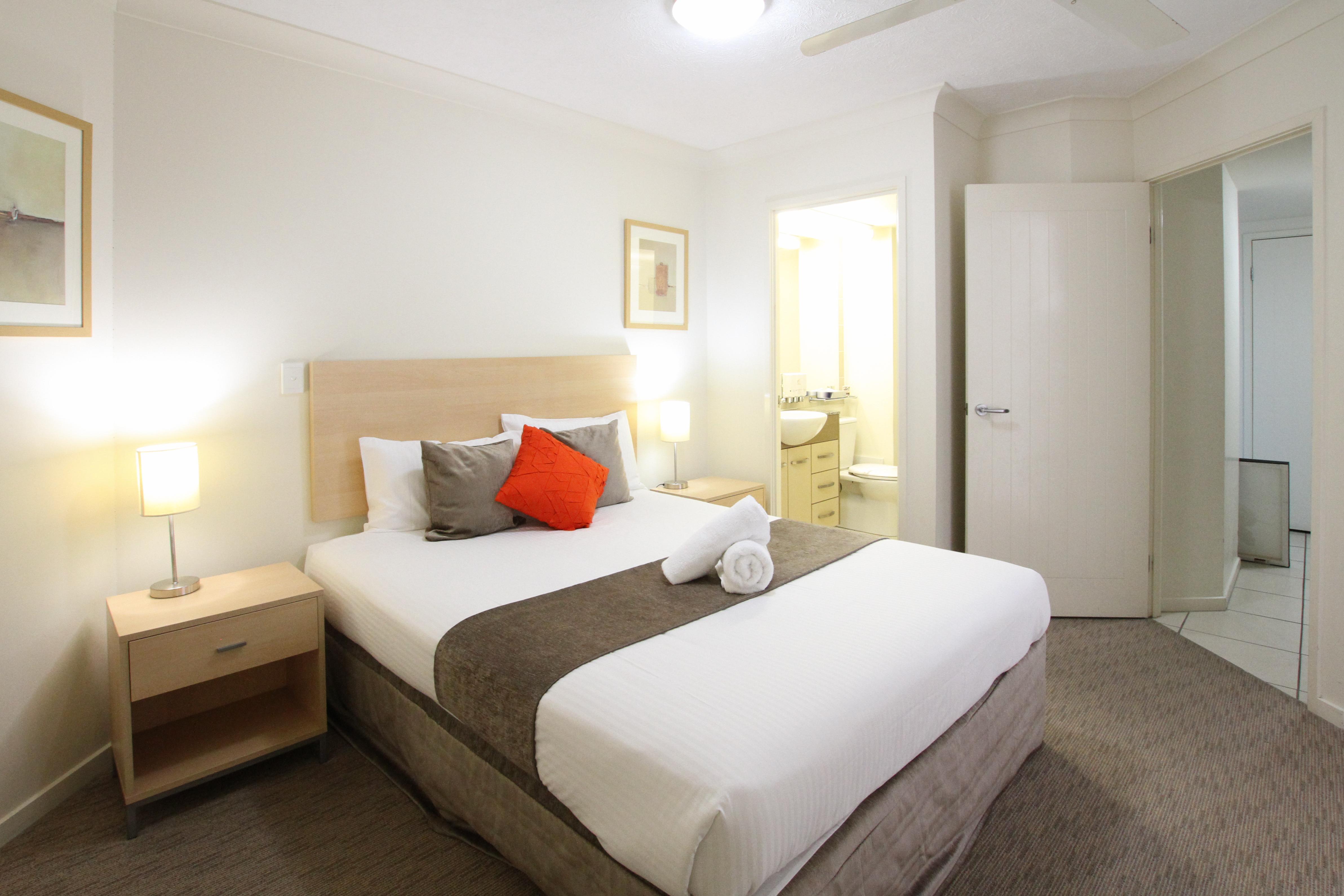 Caloundra Central Apartment Hotel Official מראה חיצוני תמונה