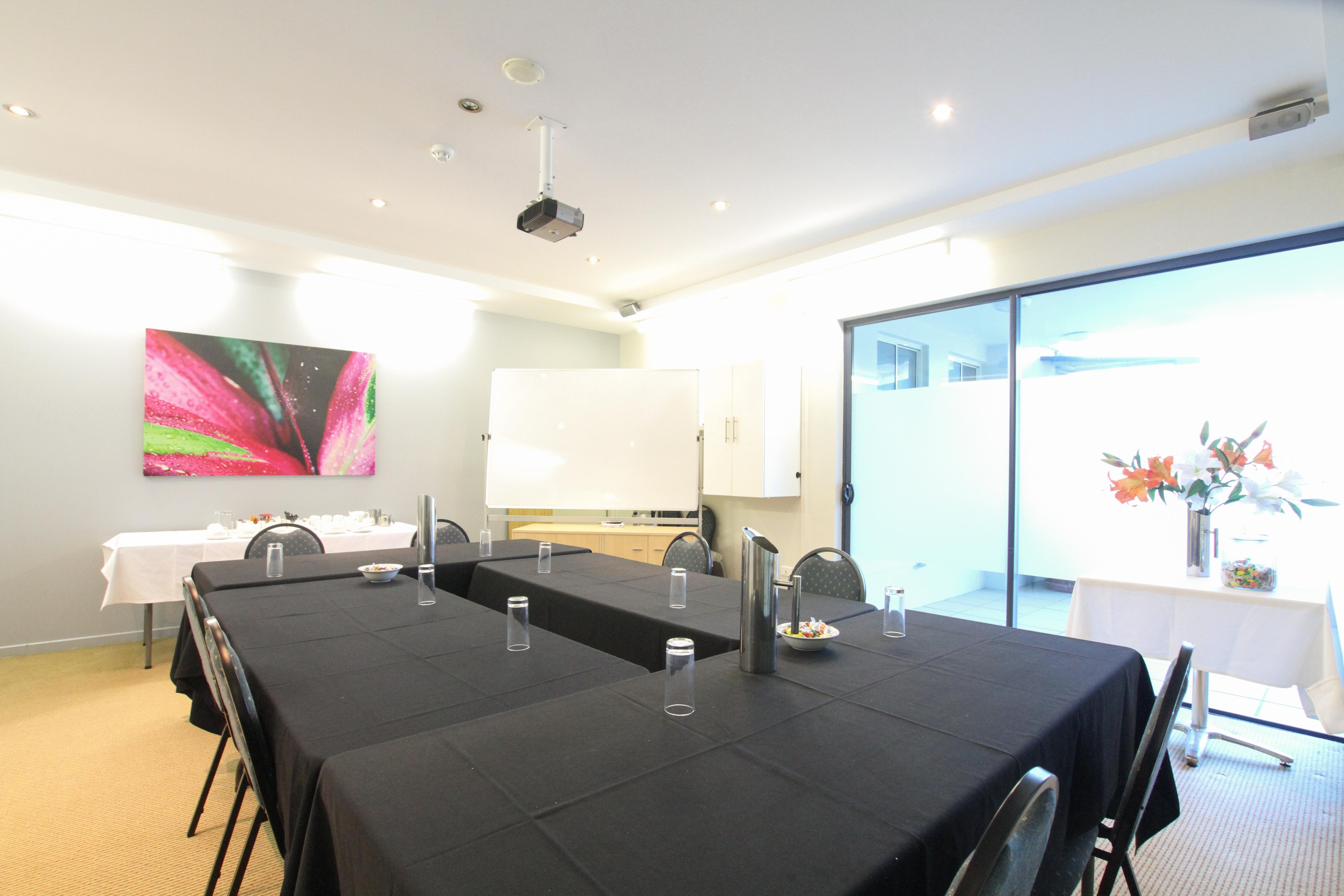 Caloundra Central Apartment Hotel Official מראה חיצוני תמונה