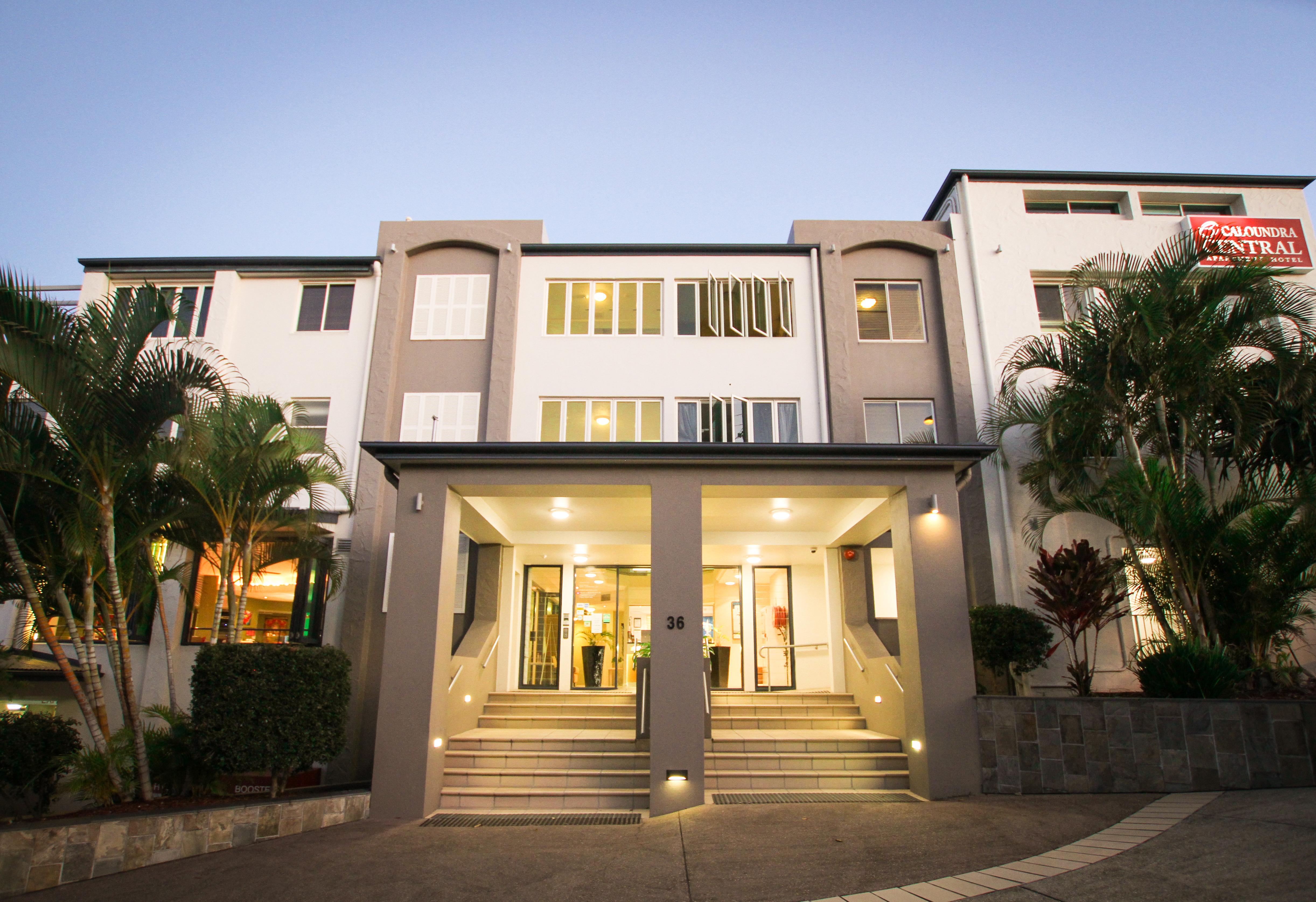 Caloundra Central Apartment Hotel Official מראה חיצוני תמונה