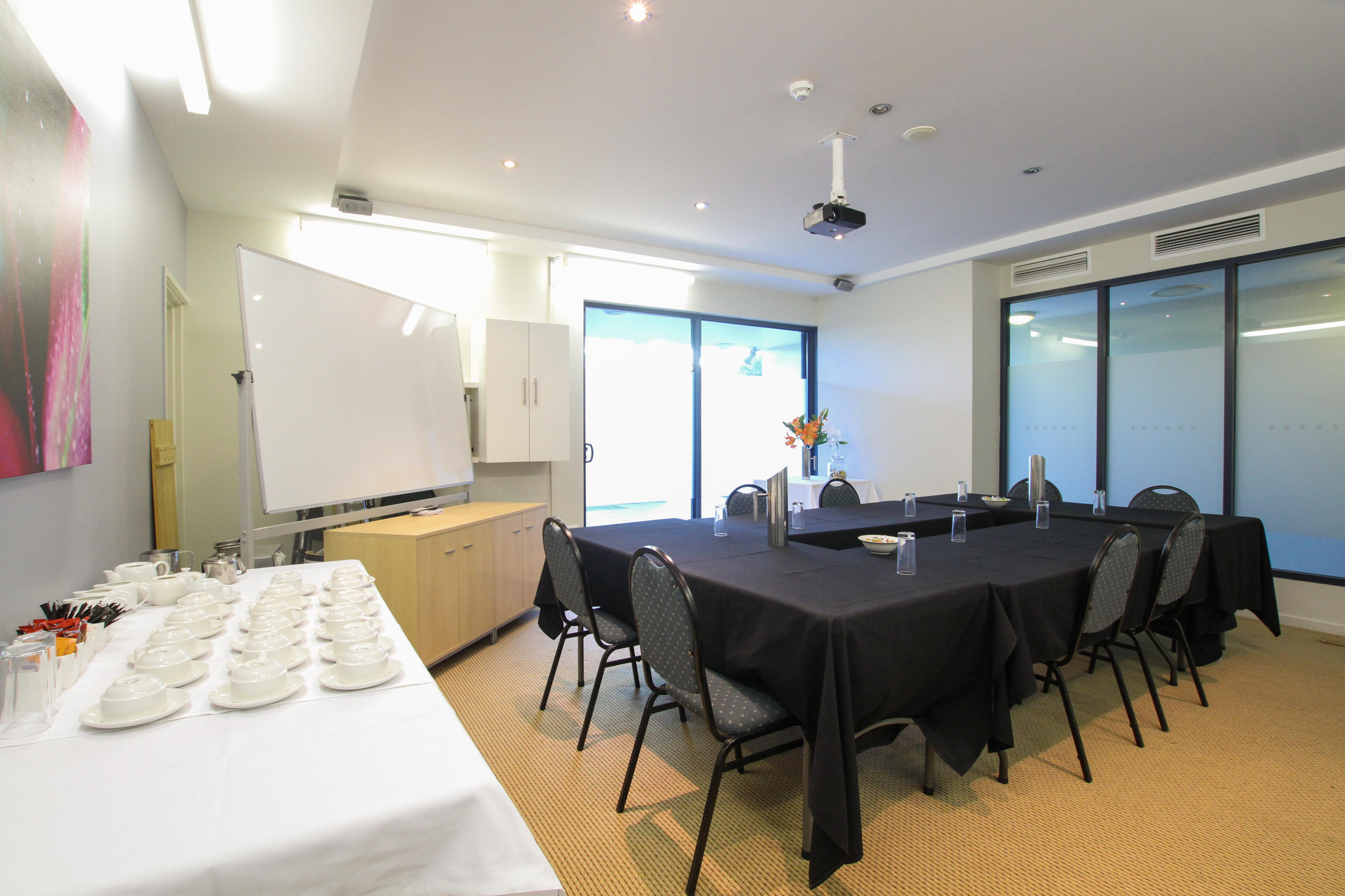 Caloundra Central Apartment Hotel Official מראה חיצוני תמונה