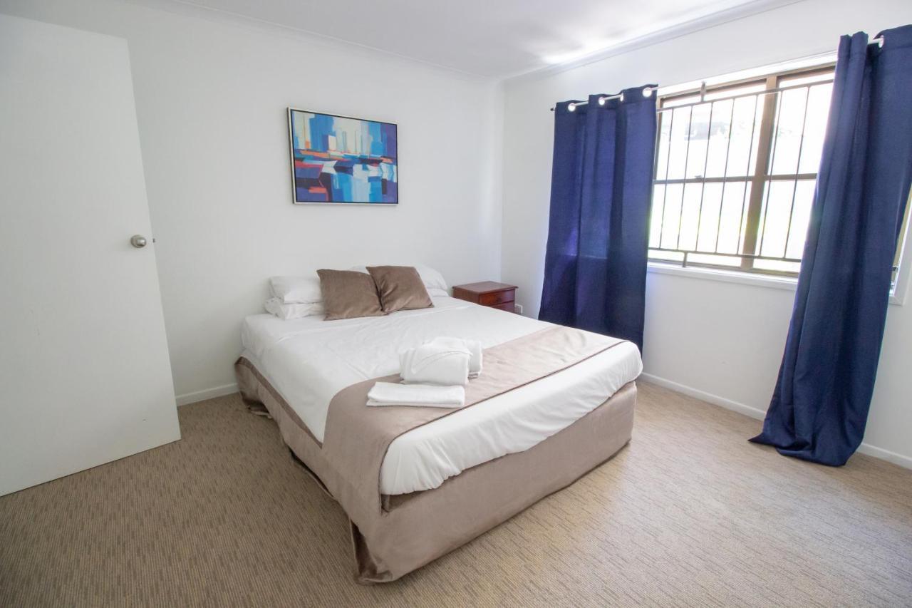 Caloundra Central Apartment Hotel Official מראה חיצוני תמונה