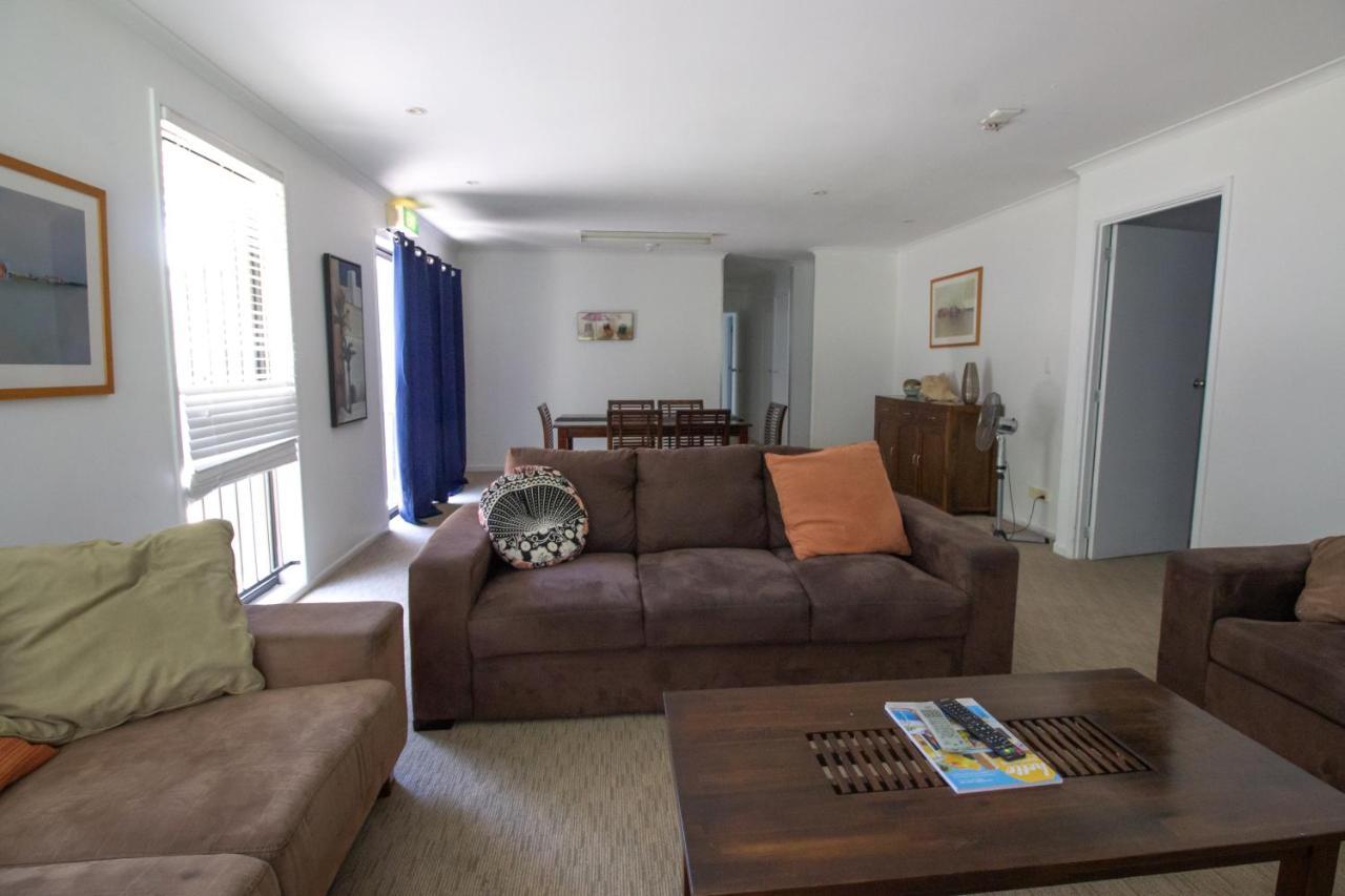 Caloundra Central Apartment Hotel Official מראה חיצוני תמונה