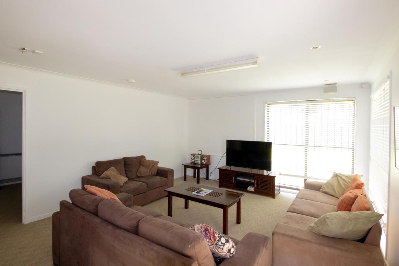 Caloundra Central Apartment Hotel Official מראה חיצוני תמונה
